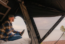 Load image into Gallery viewer, Orion 1400 Aluminium Hardshell Rooftop Tent