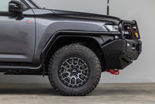 Load image into Gallery viewer, Premium Steel side steps and rails to suit Toyota Landcruiser 300 Series 2022+