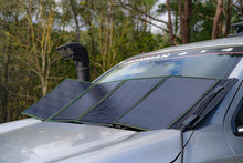 Load image into Gallery viewer, 200W PORTABLE SOLAR PANEL KIT